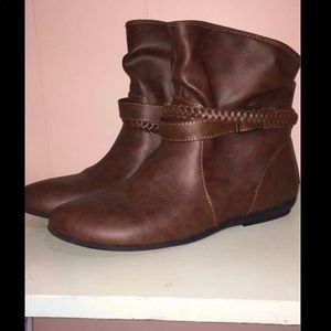 American eagle ankle boots!